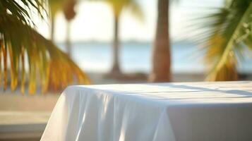 esvaziar de madeira mesa com branco toalha de mesa para produtos exibição em mar de praia borrado fundo. ai generativo foto