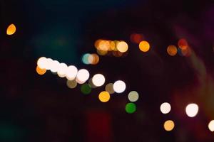 luzes coloridas de boket à noite foto