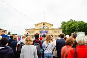 festivo parada em pode 9 dentro slavyansk-on-kuban, dentro honra do vitória dia dentro a ótimo patriótico guerra. foto