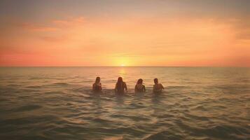 pessoas grupo em a de praia foto