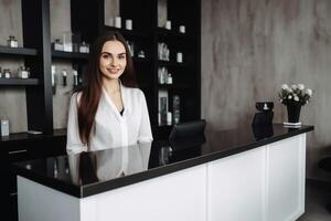 uma amigáveis senhora às a recepção do uma médico trabalhando Lugar, colocar criada com generativo ai tecnologia. foto