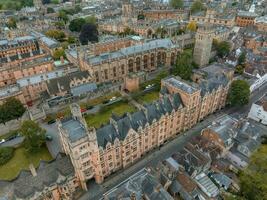 aéreo Visão sobre a cidade do Oxford com Oxford universidade foto