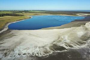 histórico permanece do velho sal exploração, Salinas grande, la pampa, Argentina. foto