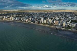 porto madryn cidade, Entrada portal para a Península valdes natural reserva, mundo herança site, Patagônia, Argentina. foto