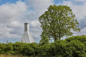 casa de fumo típica da pequena aldeia de svaneke na ilha de Bornholm, dinamarca foto