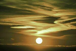 lindo Visão do a terra e céu - surpreendente céu com nuvens foto