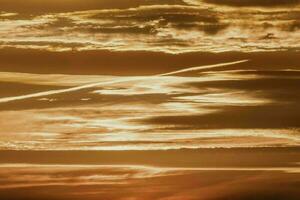 lindo Visão do a terra e céu - surpreendente céu com nuvens foto