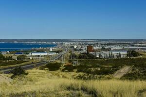 porto madryn cidade, Entrada portal para a Península valdes natural reserva, mundo herança site, Patagônia, Argentina. foto