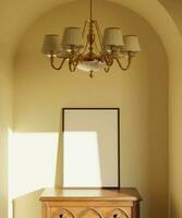estético moderno quadro, Armação brincar poster em a gabinete com luxo luminária decoração luz de luz solar foto