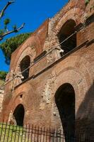 permanece do a aqua claudia a antigo romano aqueduto começou de imperador calígula dentro 38 de Anúncios e acabado de imperador claudius dentro 52 de Anúncios foto