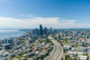 aéreo Visão do a Seattle, wa Horizonte dentro Junho foto