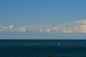 marinho panorama com nuvens, Patagônia, Argentina. foto