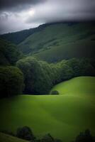 uma exuberante verde encosta coberto dentro árvores debaixo uma nublado céu. ai gerado foto