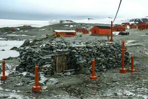 histórico local do antigo exploradores dentro a antártico Península foto