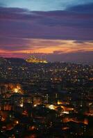 Alto ângulo Visão do camlica mesquita dentro Istambul foto