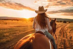 uma fechar - acima tiro do uma jovem mulher cavalo equitação dentro a encantador dourado hora do pôr do sol. generativo ai foto