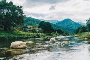 vila kiriwong - uma das melhores vilas ao ar livre na Tailândia e vive na cultura do antigo estilo tailandês. localizado em nakhon si thammarat, tailândia foto