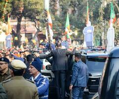 Novo Délhi, Índia - Julho 16 2023 - milhares do pessoas coletado durante prime ministro Narendra modi bjp estrada mostrar, pessoas durante PM modi grande eleição comício dentro a capital foto