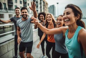 ai generativo horizontal foto jovem rindo pessoas vestindo roupa ativa meninas rapazes em pé dentro linha perto parede rindo brincadeira falando em repouso depois de exercite-se saudável estilo de vida conceito bandeira para nós