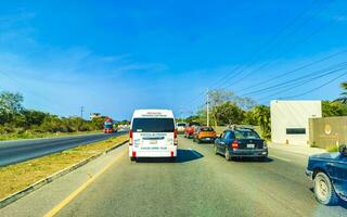 playa del carmen quintana roo México 2023 ocupado estrada rua carros tráfego geléia playa del carmen México. foto