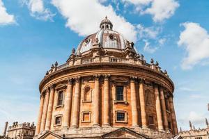 radcliffe camera e all souls college na universidade de oxford. oxford, reino unido foto