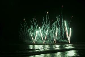 fogos de artifício dentro forte dei marmi foto