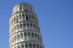 a inclinado torre do pisa foto