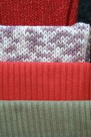 quatro diferente colori tricotado lenços foto