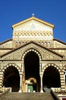 a Igreja dentro amalfi Nápoles Itália foto