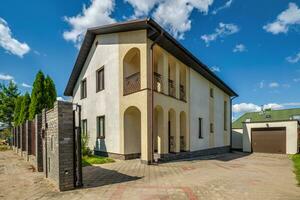 casa de campo ou herdade de concreto ou tijolo foto