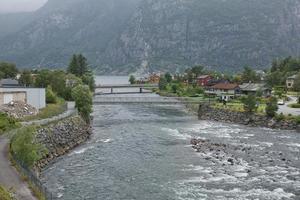 a aldeia de eidfjord na noruega foto