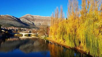 paisagem em trebinje, bósnia e herzegovina foto