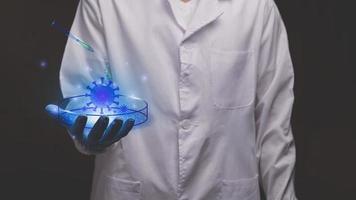 médico tocando ilustração de tela virtual moderna de holograma eletrônico coronavírus foto