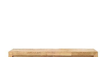 de madeira mesa topo superfície isolado sobre branco fundo. sólido madeira mobília fechar Visão 3d ilustração. esvaziar mesa topo cozinhando apresentação modelo foto