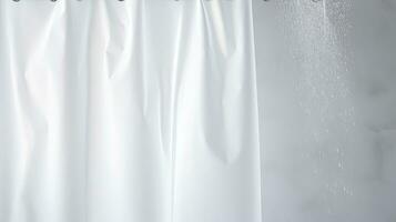 banheiro conceito úmido vincado branco chuveiro cortina com água gotas vapor em branco pano de fundo luz e escuridão. silhueta conceito foto
