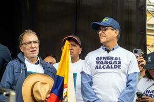 bogotá, Colômbia, 16 agosto 2023. geral Jorge Luis Vargas às a marcha Perguntando para gustavo petro impeachment. pacífico protesto. la marcha de la prefeito. foto