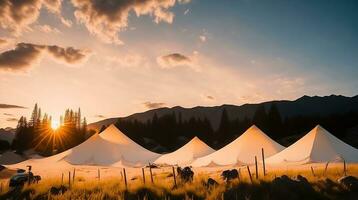 acampamento dentro a montanhas às pôr do sol. ai generativo