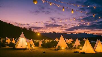 acampamento dentro a montanhas às pôr do sol. ai generativo