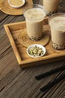 composição com fundo delicioso chá tradicional tailandês