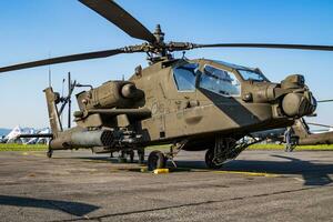 Unidos estados nos exército boeing ah-64e apache guardião 17-03147 ataque helicóptero estático exibição às siaf eslovaco internacional ar Festival 2019 foto