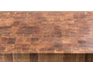 esvaziar de madeira açougueiro mesa isolado em branco foto