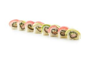 parte do Sushi uramaki isolado em branco fundo foto