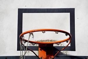 equipamento de esporte para basquete de rua foto