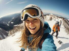 skatista meninas snowboard em topo do montanha foto