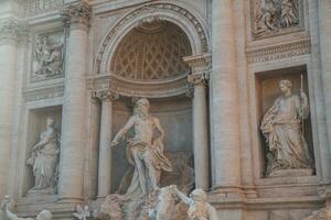 Fonte de Trevi em Roma, Itália foto