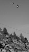 caminhada nos alpes suíços foto