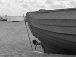 o mar báltico na polônia foto