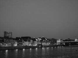 maastricht cidade dentro a Países Baixos foto