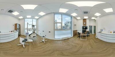 cheio hdri 360 panorama dentro cirurgião ortopedista terapeuta gabinete dental clínica com moderno equipamento dentro escritório dentro equirretangular projeção, vr conteúdo foto