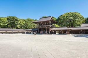 meiji Jingu santuário japonês têmpora dentro shibuya, Tóquio, Japão. foto